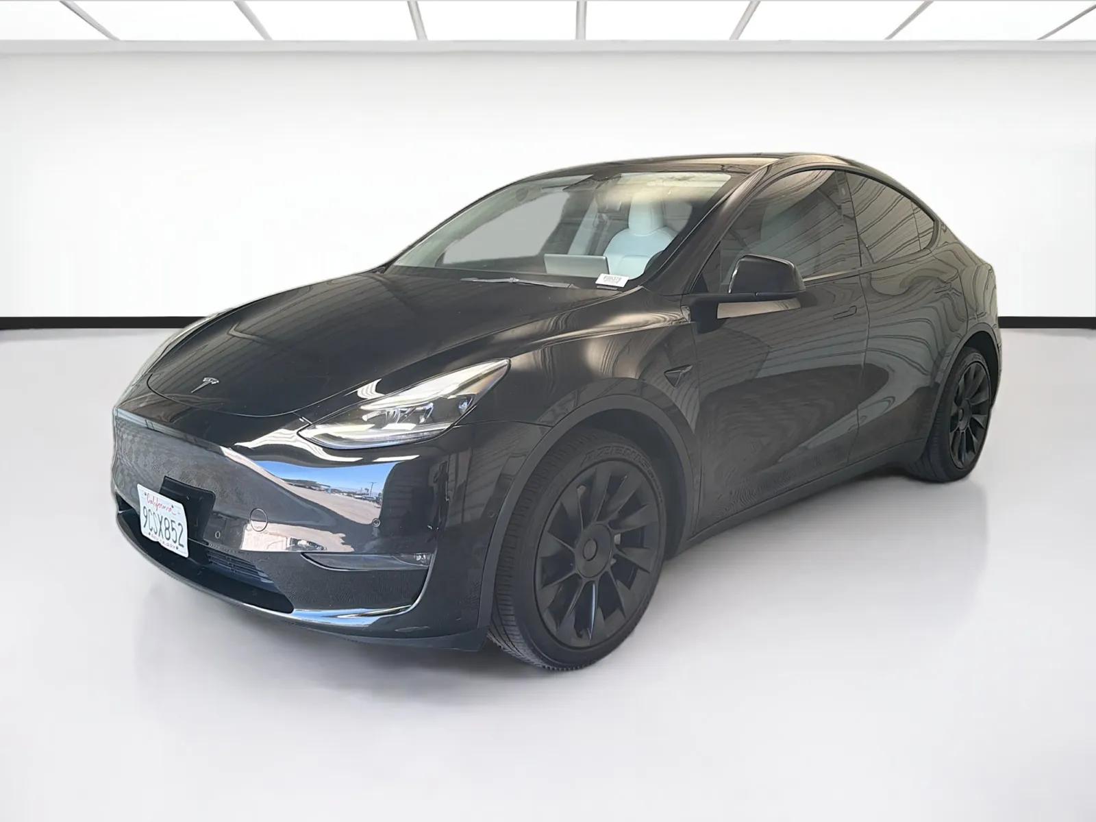tesla model y 2022 7SAYGDEE0NF523704 image tesla model y 2022 7SAYGDEE0NF523704 image